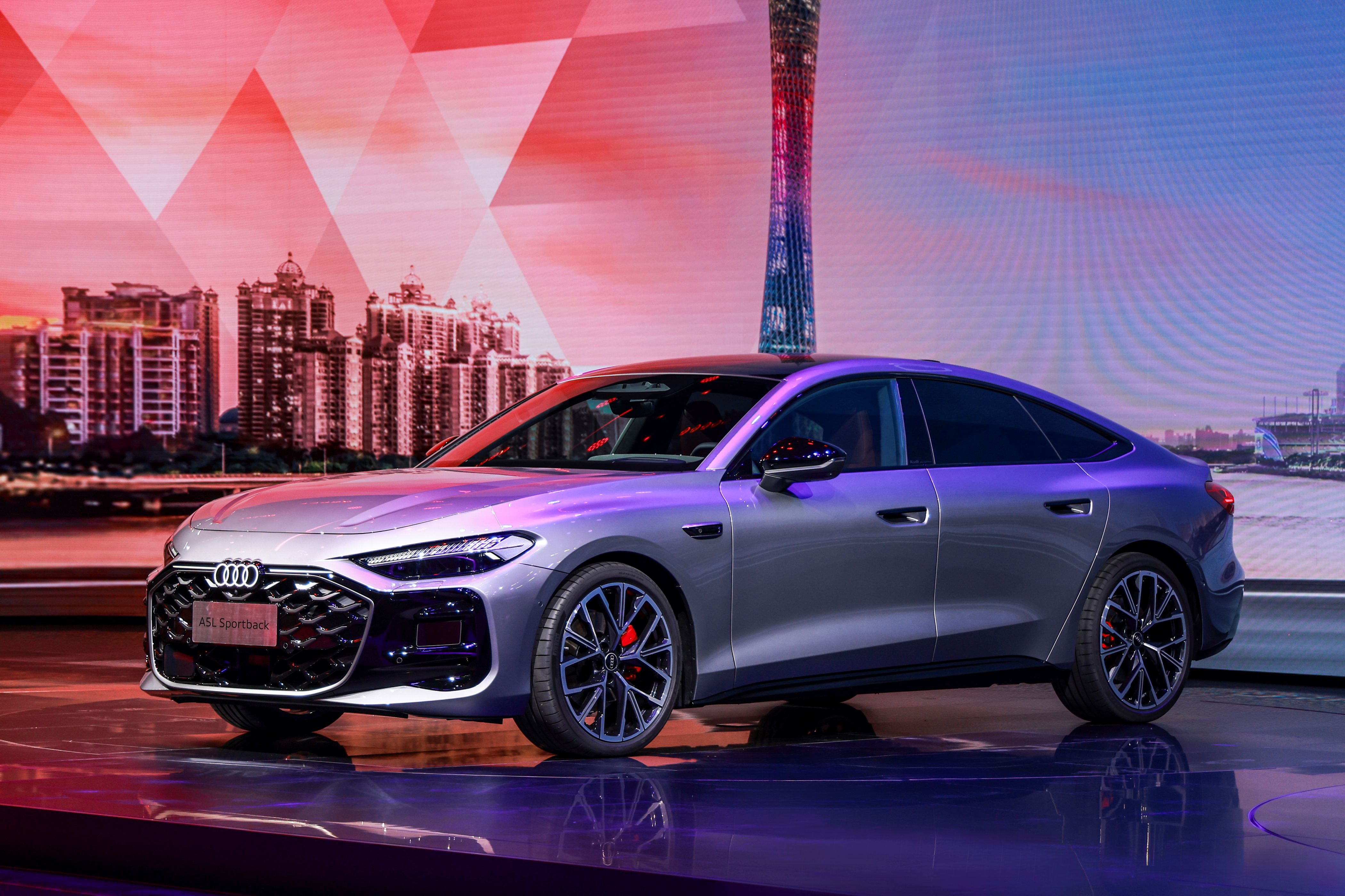 广州车展丨AUDI E SUV概念车全球首秀，上汽奥迪E5、A5双车领衔闪耀羊城