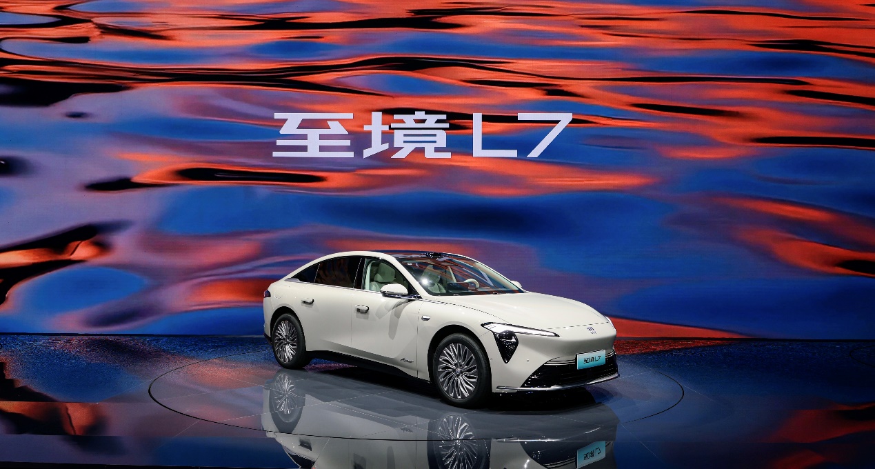 别克至境L7亮出“三张王牌”， 开启B级车的新时代