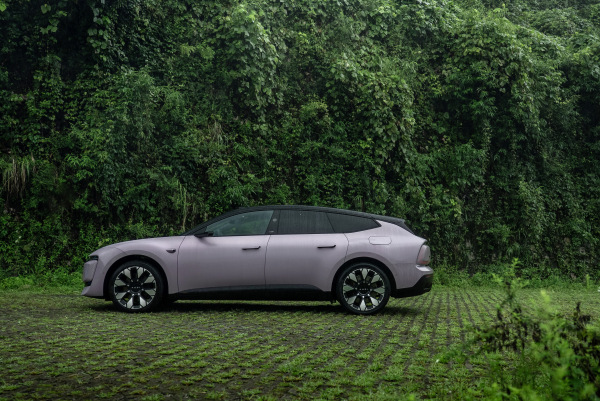 试驾奥迪E5 Sportback：第一台带quattro的智能电动车，一台颜值能打的驾驶者之车